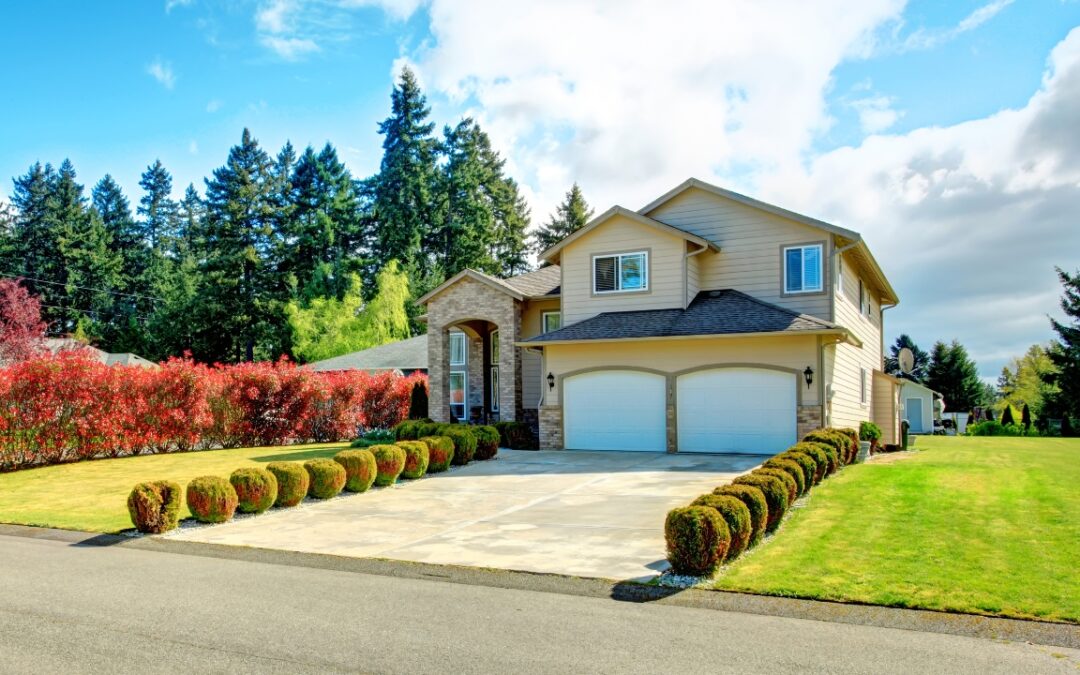 Maximizing the Curb Appeal of Your Home with Professional Exterior Painting